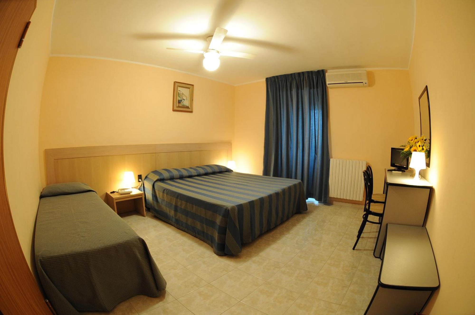 Racar Hotel Frigole Exteriér fotografie